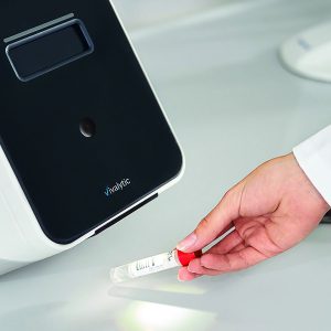 2017-08-02-BHCS_Vivalytic-Anwendung-0616-CMYK-Edited-300x300 2017-08-02-BHCS_Vivalytic-Anwendung-0616-CMYK-Edited-300x300