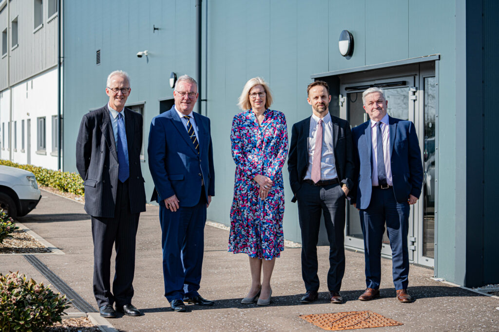 Health-Minister-0409-01-1024x683